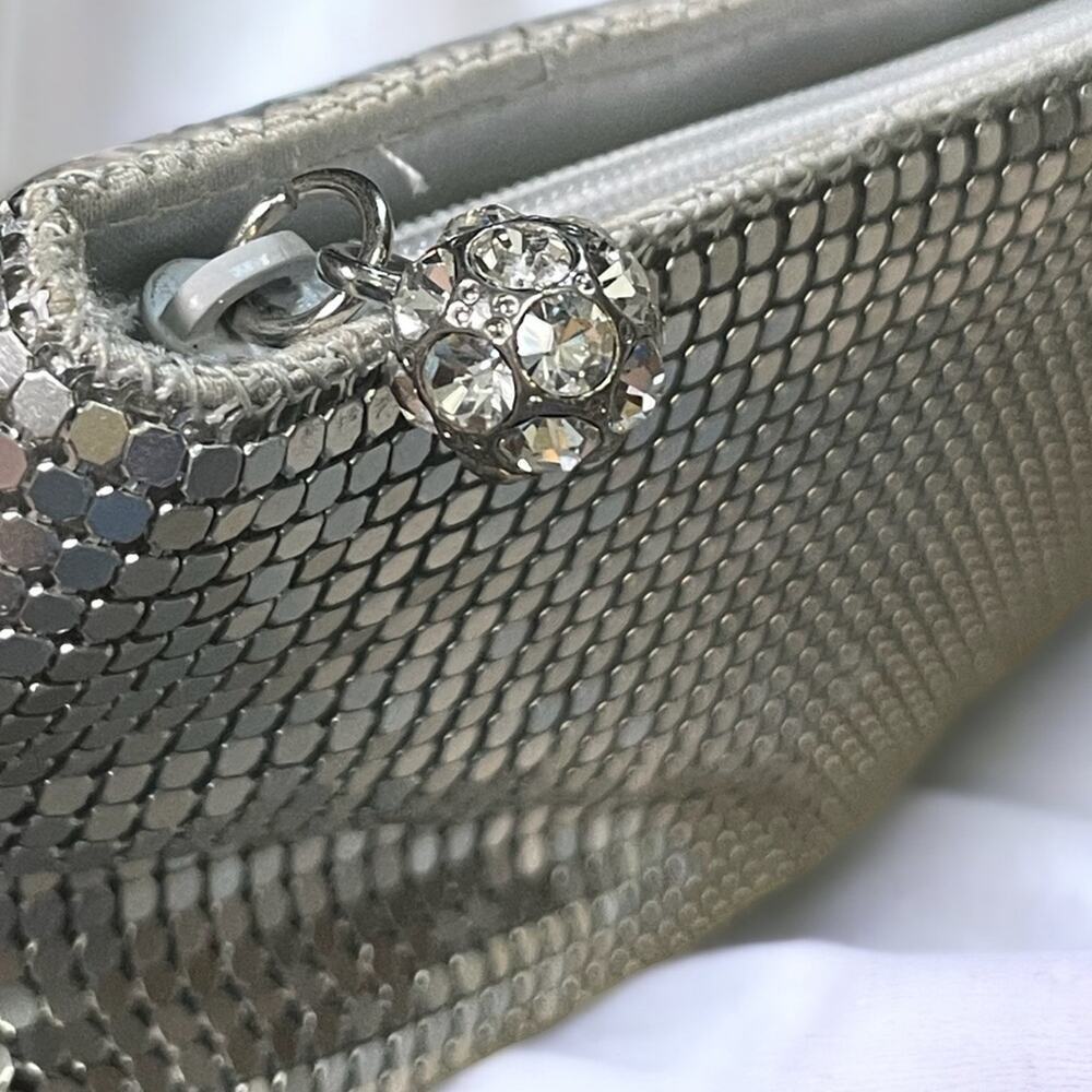 Neiman Marcus Gunmetal Mesh Wristlet Clutch - Picture 2 of 6